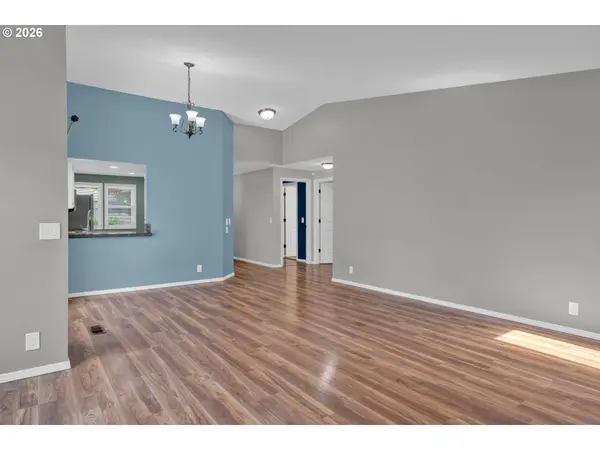2578 WILLONA DR, Eugene, OR 97408