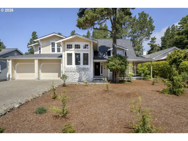 1009 ROYAL SAINT GEORGE DR, Florence, OR 97439