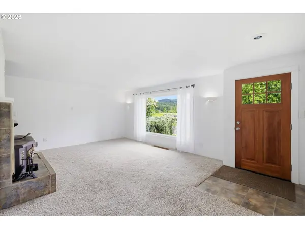 39200 CAMP CREEK RD, Springfield, OR 97478