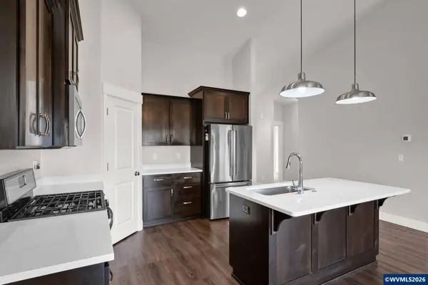 2005 Davis Rd S S, Salem, OR 97306