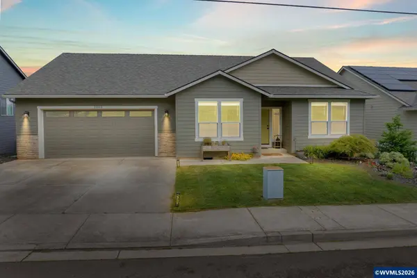 2005 Davis Rd S S, Salem, OR 97306