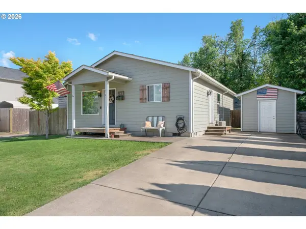 285 E 3RD AVE, Junction City, OR 97448