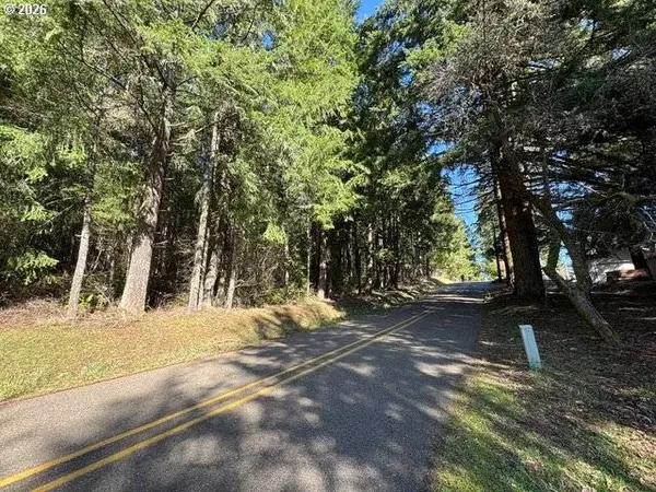 0 Hall RD, Cheshire, OR 97419