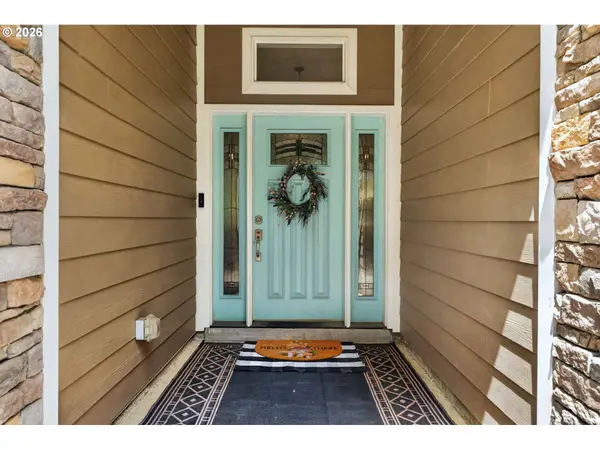 180 HAWKEYE LN, Roseburg, OR 97471
