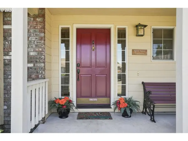 845 RAINTREE WAY, Springfield, OR 97477