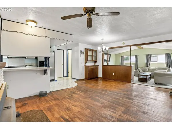 47768 PORTAL DR, Oakridge, OR 97463
