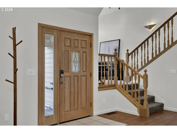 1009 ROYAL SAINT GEORGE DR, Florence, OR 97439