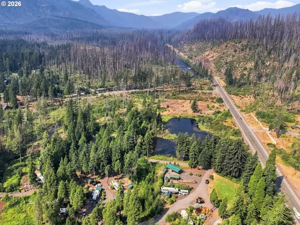 54432 MCKENZIE HWY #9, Blue River, OR 97413