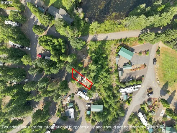 54432 MCKENZIE HWY #23, Blue River, OR 97413