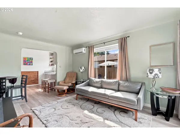 1572 W BROADWAY, Eugene, OR 97402