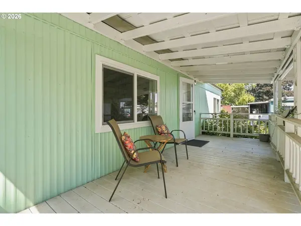 555 N DANEBO AVE #7, Eugene, OR 97402