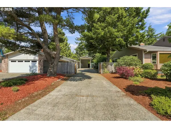 2265 24TH ST, Florence, OR 97439