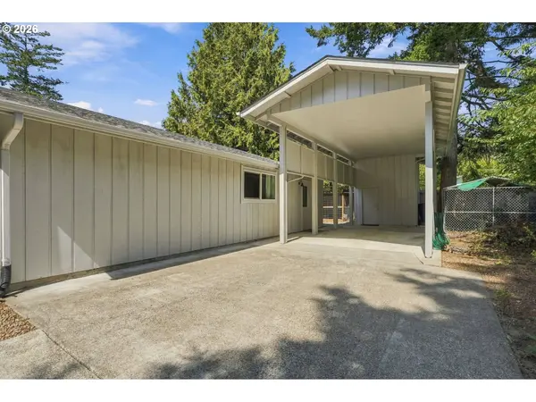 2265 24TH ST, Florence, OR 97439