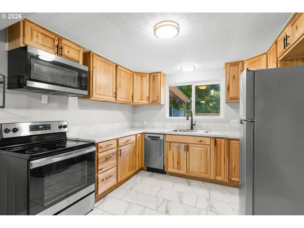 1990 GARFIELD ST, Eugene, OR 97405