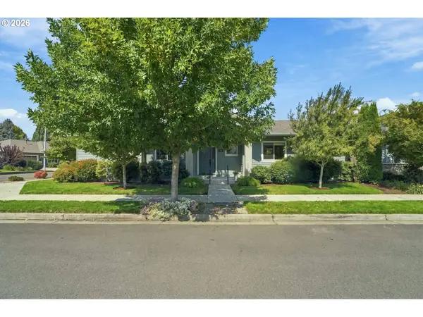 988 HAMILTON ST, Springfield, OR 97477