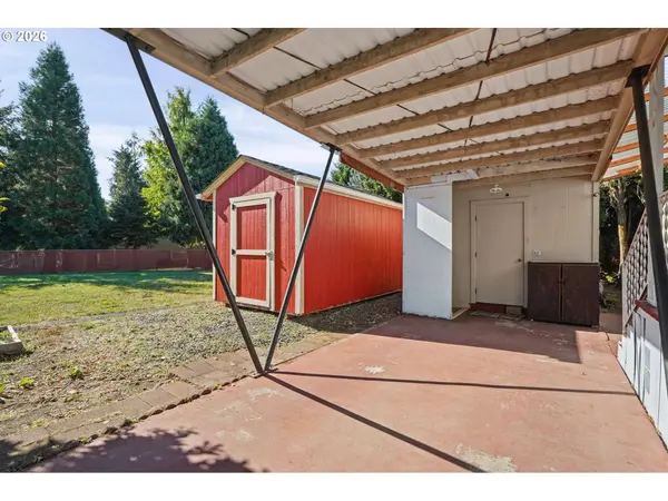 39202 CAMP CREEK RD #10, Springfield, OR 97478