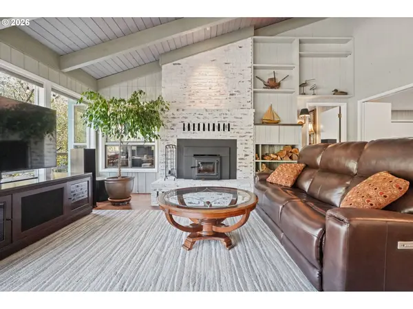 9959 SWEET CREEK RD, Mapleton, OR 97453