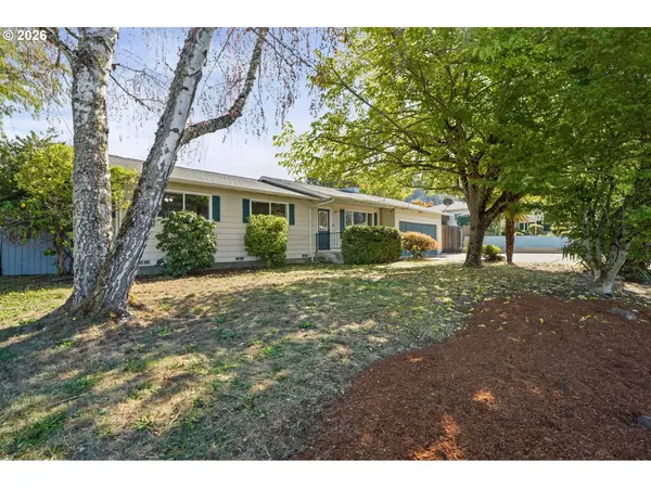 839 W LUELLEN DR, Roseburg, OR 97471