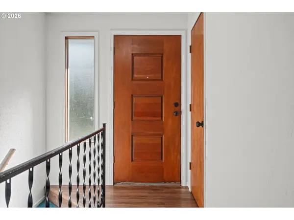 840 OCEAN BLVD SE, Coos Bay, OR 97420