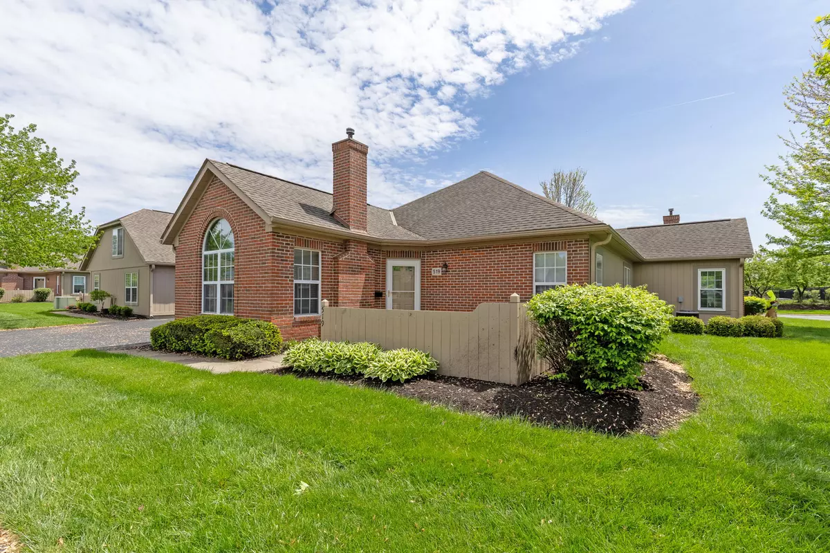 Columbus, OH 43230-6820,519 Dandy Brush Ln E #10