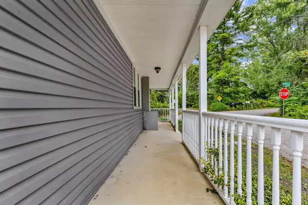 Galena, OH 43021-9228,71 Middle St