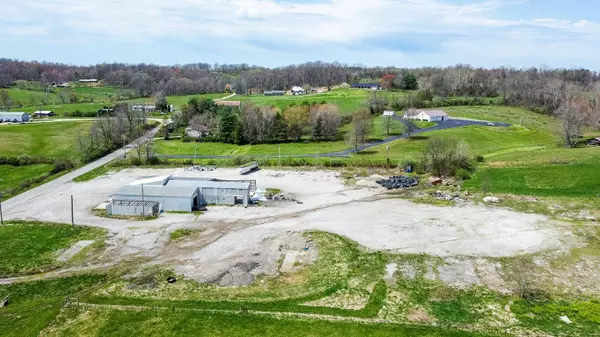 150 Zane Oak Road, Oak Hill, OH 45656