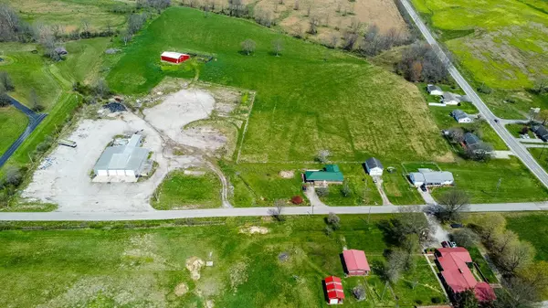 150 Zane Oak Road, Oak Hill, OH 45656