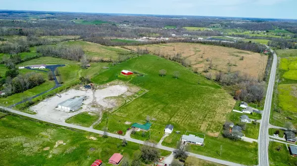 150 Zane Oak Road, Oak Hill, OH 45656