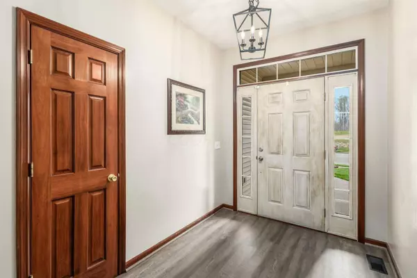 9713 New California Drive, Plain City, OH 43064