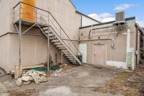 4133 E Main Street, Columbus, OH 43213