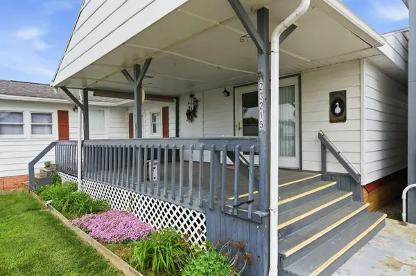 23215 County Road 621, Coshocton, OH 43812