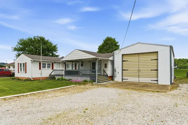 23215 County Road 621, Coshocton, OH 43812