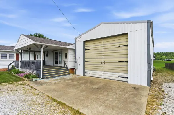23215 County Road 621, Coshocton, OH 43812