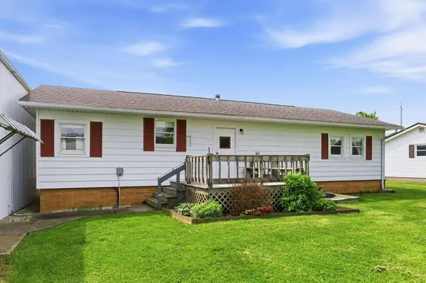 23215 County Road 621, Coshocton, OH 43812