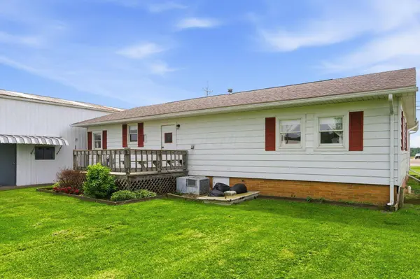 23215 County Road 621, Coshocton, OH 43812