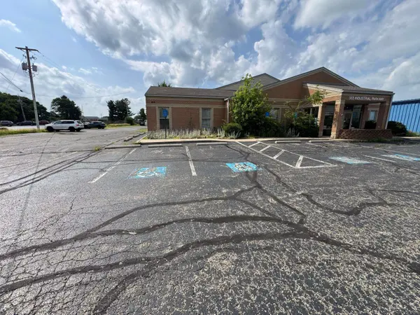 565 Industrial Parkway, Heath, OH 43056