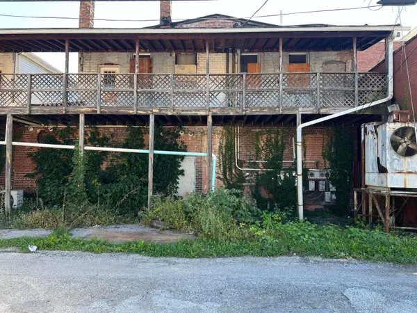 31 S 4th Street, Martins Ferry, OH 43935