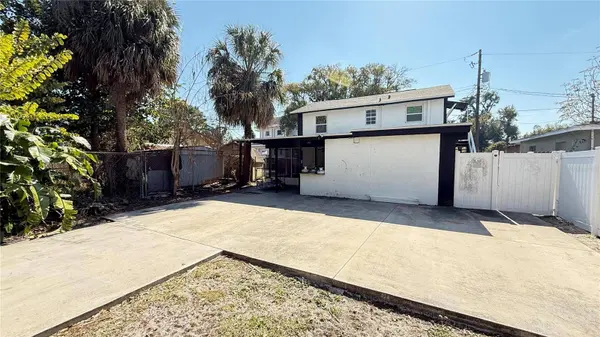 806 E ROBLES ST, Tampa, FL 33602