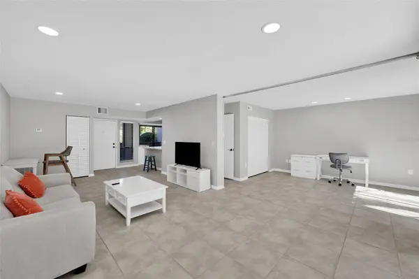 1697 BROOKHOUSE CIR #116, Sarasota, FL 34231