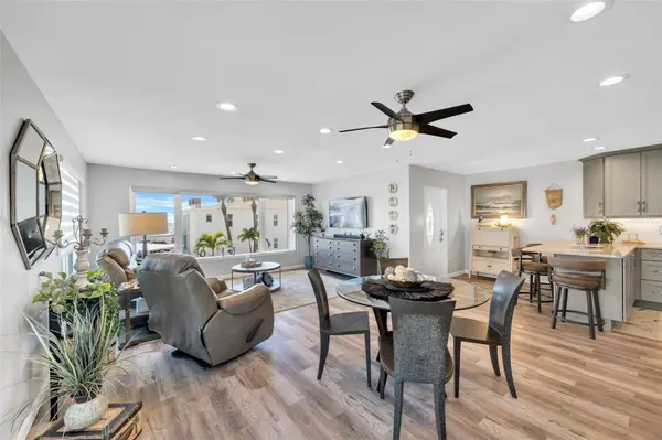 5400 GULF DR #32, Holmes Beach, FL 34217