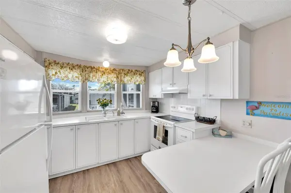 214 PALM AIR DR, Osprey, FL 34229