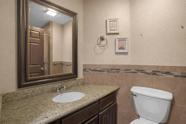 301 Esperanza Dr, Laredo, TX 78041