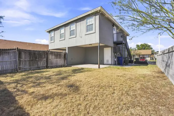 214 Allen Dr, Laredo, TX 78045