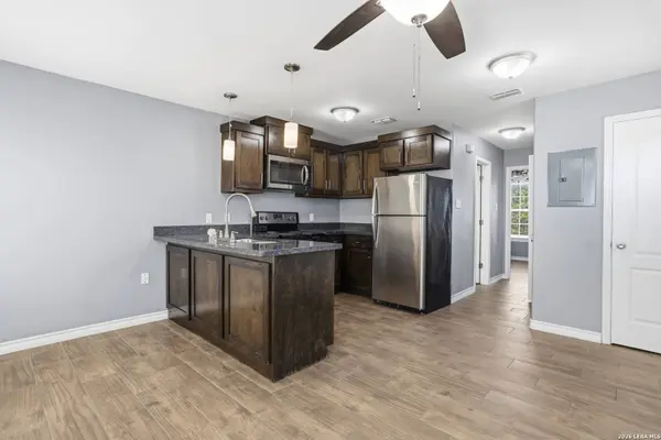 214 Allen Dr UNIT B, Laredo, TX 78045