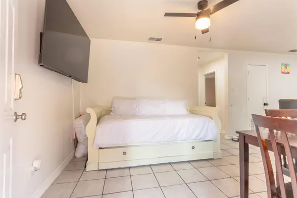 5009 San Francisco Ave, Laredo, TX 78045