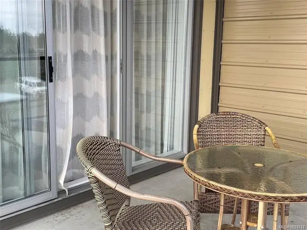 181 Beachside Dr #205D, Parksville, BC V9P 2H5