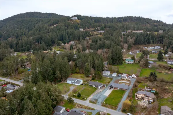 1475 Tatlo Rd, Crofton, BC V9L 5W7