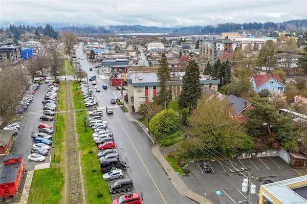 378 Duncan St, Duncan, BC V9L 2A5