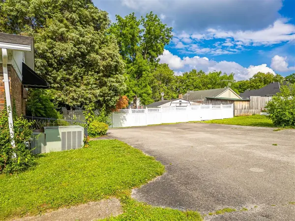 248 E 5th Street, Russellville, KY 42276