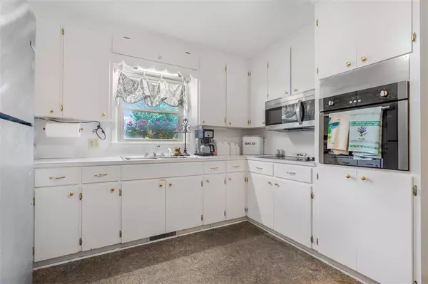 100 Northwood Drive, Russellville, KY 42276